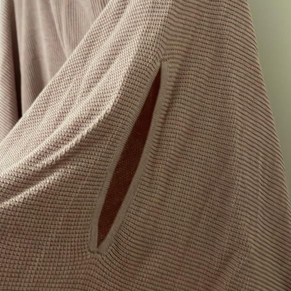 Lululemon Forward Flow Pink Shrug Oversized Lightweight Sweater One Size - Picture 10 of 10